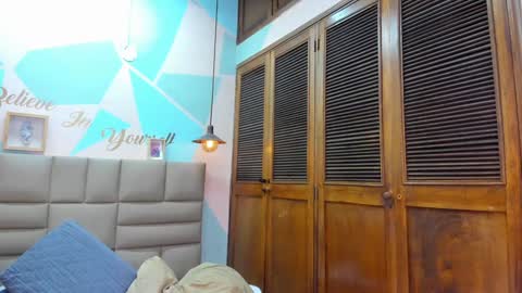Lily online show from January 14, 2025, 9:24 am