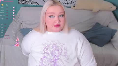 Lily online show from December 18, 2024, 5:00 pm