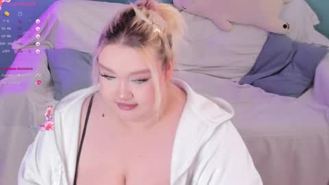 Lily online show from February 19, 2025, 9:39 am