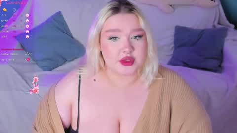 Lily online show from February 20, 2025, 8:03 pm