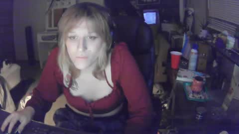 lilybvixen online show from October 6, 2025, 5:16 am