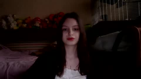 lilycandy_ online show from February 6, 2025, 10:59 am