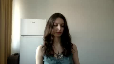 lilycandy_ online show from February 25, 2025, 1:17 pm