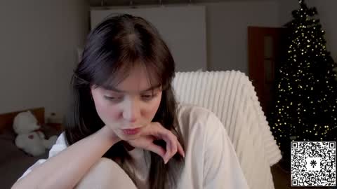 Lily   online show from December 19, 2024, 5:29 pm