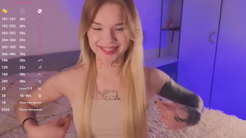 Tina online show from September 15, 2025, 1:33 pm