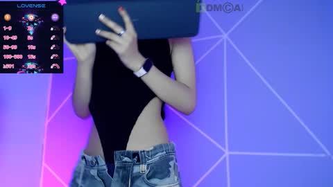 Liliana louise online show from November 28, 2025, 12:24 am