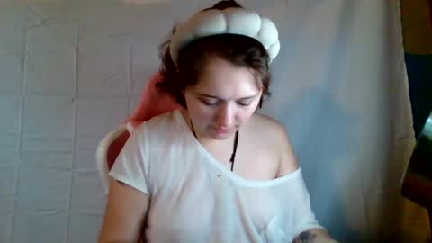 Snapshot of lilylovegood04 chatting on June 27, 2026, 4:56 pm lily online show from June 27, 2026, 4:56 pm