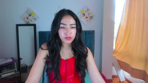 Lili online show from February 8, 2025, 6:44 pm