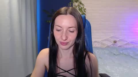Lily online show from September 13, 2025, 7:19 am