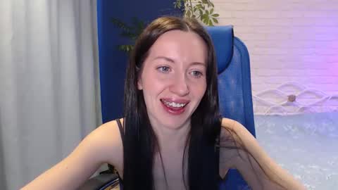 Lily online show from September 14, 2025, 9:41 am