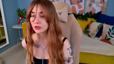 lilymyerss online show from December 21, 2025, 5:36 am