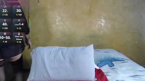 Snapshot of lilyqueen_cg chatting on May 20, 2026, 8:04 pm Lily Queen online show from May 20, 2026, 8:04 pm