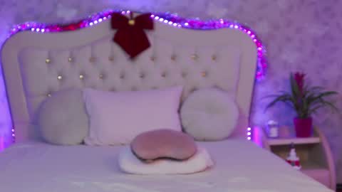      online show from December 7, 2024, 7:16 am