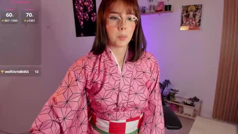 Snapshot of lilyrouse_ chatting on September 17, 2025, 4:03 am lily help me to collect more cosplay online show from September 17, 2025, 4:03 am