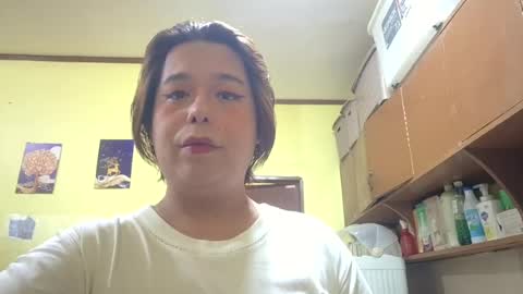 Snapshot of lilysette chatting on June 15, 2026, 11:23 am lilysette online show from June 15, 2026, 11:23 am