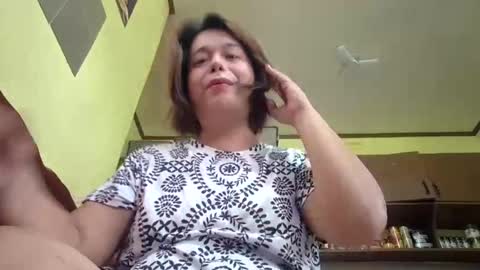 Snapshot of lilysette chatting on July 26, 2026, 8:43 am lilysette online show from July 26, 2026, 8:43 am