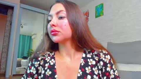 lilyt_007 online show from October 4, 2025, 1:25 am