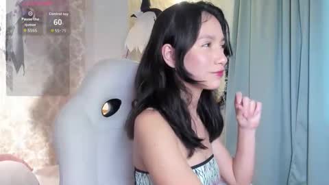lilythea_ online show from October 27, 2025, 9:08 pm