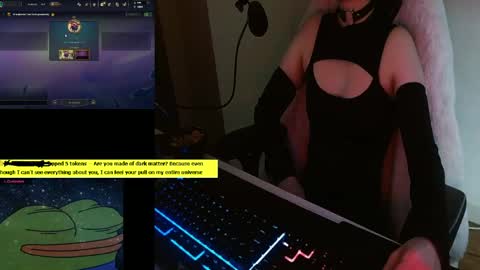 Snapshot of lilythrone chatting on May 16, 2026, 6:28 pm Lily Rone online show from May 16, 2026, 6:28 pm