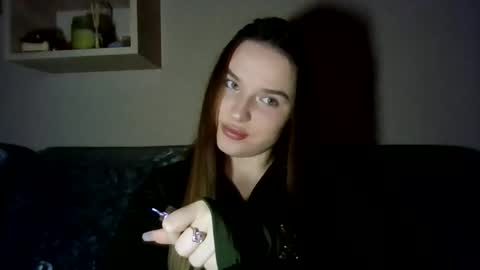 Snapshot of lilyygray chatting on October 25, 2025, 9:50 am LilyyGray online show from October 25, 2025, 9:50 am