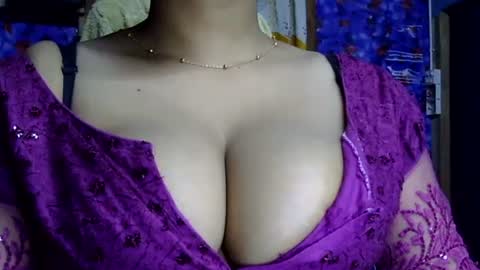 limaakter246618 online show from September 11, 2025, 8:31 pm