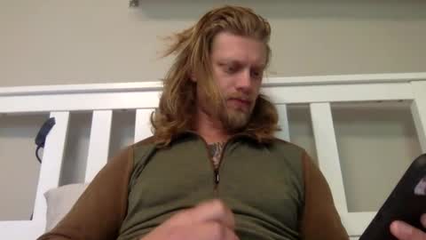 Chris online show from October 27, 2025, 1:37 pm