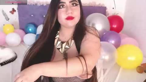 Snapshot of lin_jayani chatting on June 11, 2026, 5:05 am Lin online show from June 11, 2026, 5:05 am