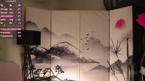 Lin Use menu to play with me  online show from February 28, 2025, 5:37 pm