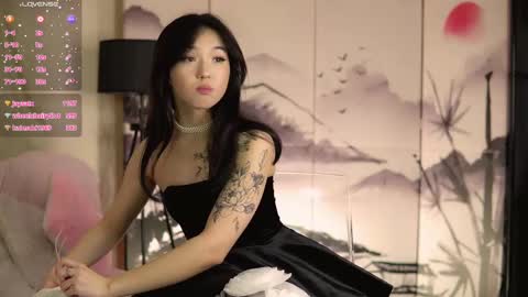 Lin Use menu to play with me  online show from March 7, 2025, 9:17 pm