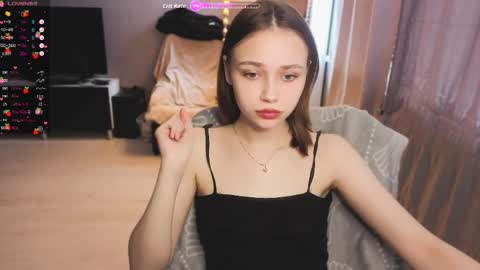 Scarlet online show from April 13, 2026, 10:21 am