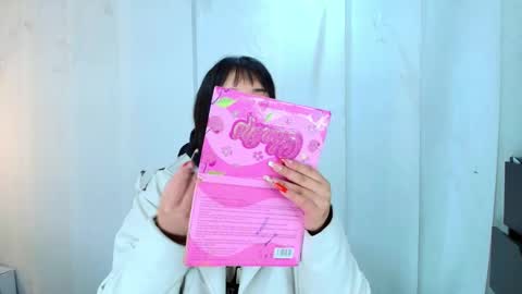  Lina Bedoya  online show from October 14, 2025, 12:06 pm