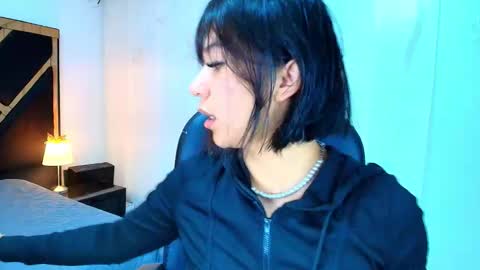  Lina Bedoya  online show from February 2, 2026, 11:31 am