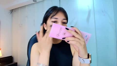  Lina Bedoya  online show from February 6, 2026, 11:35 am