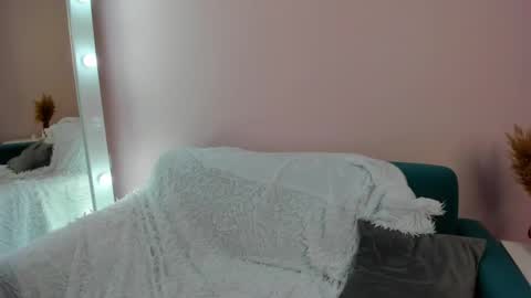 Snapshot of lina_blueeyed chatting on January 22, 2025, 1:00 pm Lina blueeyed GMT3 1100-1700 Mon Wed Thu Sat Sun online show from January 22, 2025, 1:00 pm