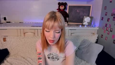 Snapshot of lina_blueeyed chatting on February 4, 2025, 2:21 pm Lina blueeyed GMT3 1100-1700 Mon Wed Thu Sat Sun online show from February 4, 2025, 2:21 pm