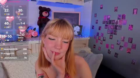 Snapshot of lina_blueeyed chatting on March 1, 2025, 2:23 pm Lina blueeyed GMT3 1100-1700 Mon Wed Thu Sat Sun online show from March 1, 2025, 2:23 pm