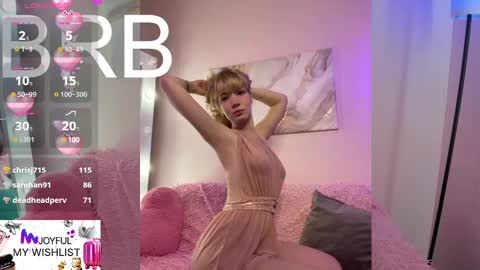 Snapshot of lina_blueeyed chatting on March 9, 2025, 4:05 am Lina blueeyed GMT3 1100-1700 Mon Wed Thu Sat Sun online show from March 9, 2025, 4:05 am