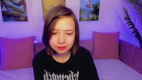 Snapshot of lina_brownie chatting on January 21, 2025, 2:11 am Lina online show from January 21, 2025, 2:11 am