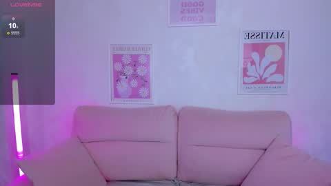 Lina online show from October 8, 2025, 2:31 am