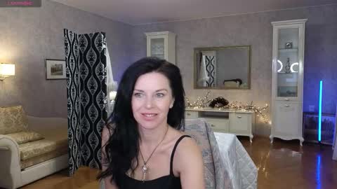 lina_flore online show from February 23, 2026, 8:28 pm
