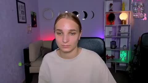 lina_fox12 online show from June 10, 2026, 6:12 am