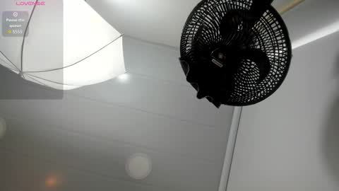   online show from October 21, 2025, 11:44 am