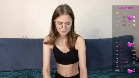 lina hall online show from November 5, 2025, 2:17 pm