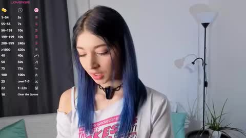 Lina online show from October 12, 2025, 2:05 pm