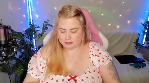 lina_linx online show from January 16, 2025, 9:40 pm