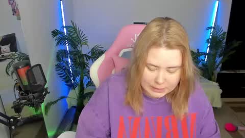 lina_linx online show from February 19, 2025, 10:20 pm