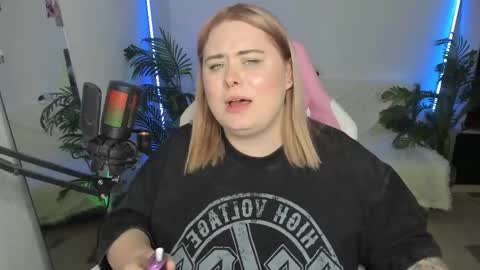 lina_linx online show from March 2, 2025, 10:38 pm