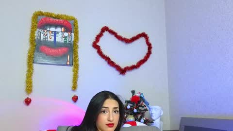 Lina Robbins  online show from December 21, 2024, 1:47 am