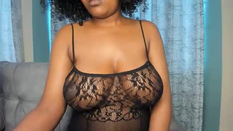 lina sexy58 online show from November 12, 2025, 11:10 am