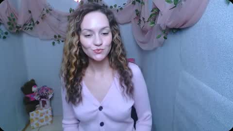 Lina online show from December 14, 2024, 9:40 am